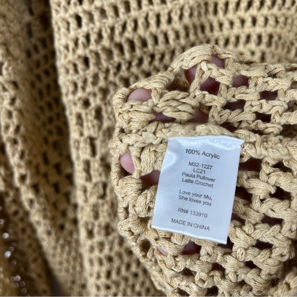 New Show Me Your Mumu Paula Pullover in Latte Crochet - Picture 7 of 7